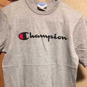 Champion T-shirt